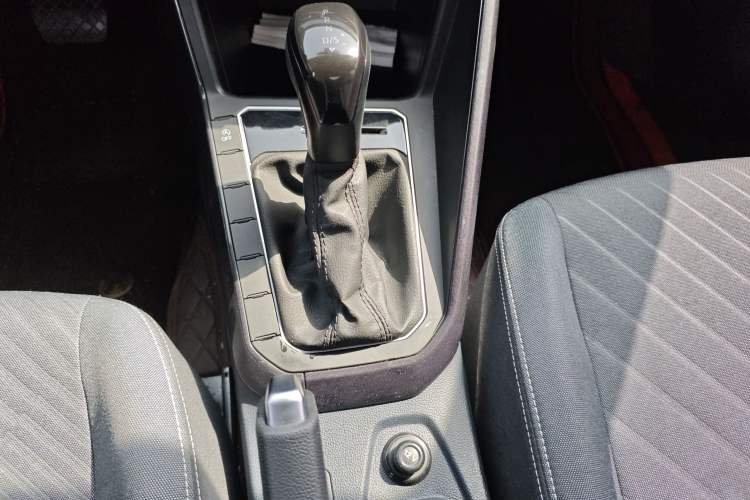 Used Volkswagen Lavida 2023 New Sharp 1.5L Automatic Excellent New Edition
