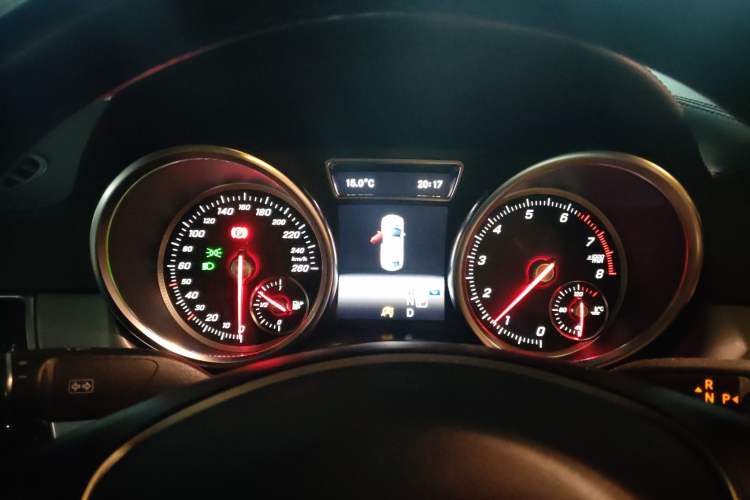 Used Mercedes-Benz GLE Coupe 2017 GLE 320 4MATIC Coupe SUV Instrument Cluster