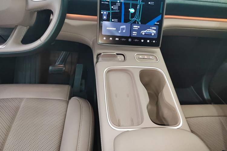 Used Nio EC6 2024 75 kWh