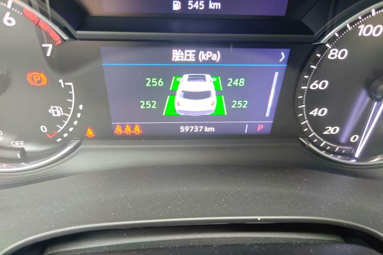 Used Cadillac XT5 2021 2.0T Two-Wheel Drive Luxury Version Odometer Close Up