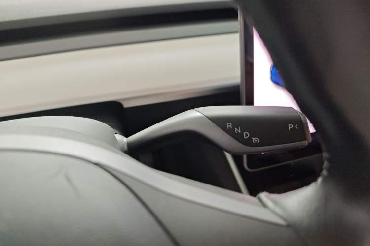 Used Tesla Model 3 2019 Long-Range Rear-Wheel-Drive Version