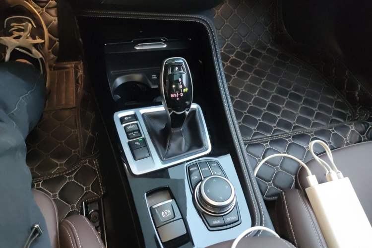 Used BMW 1 Series 2023 125i M Sport Night Edition Gear Lever