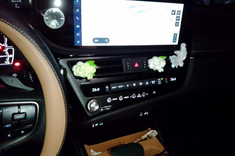 Used Lexus ES 2024 200 Premium Edition Audio And AC Panel