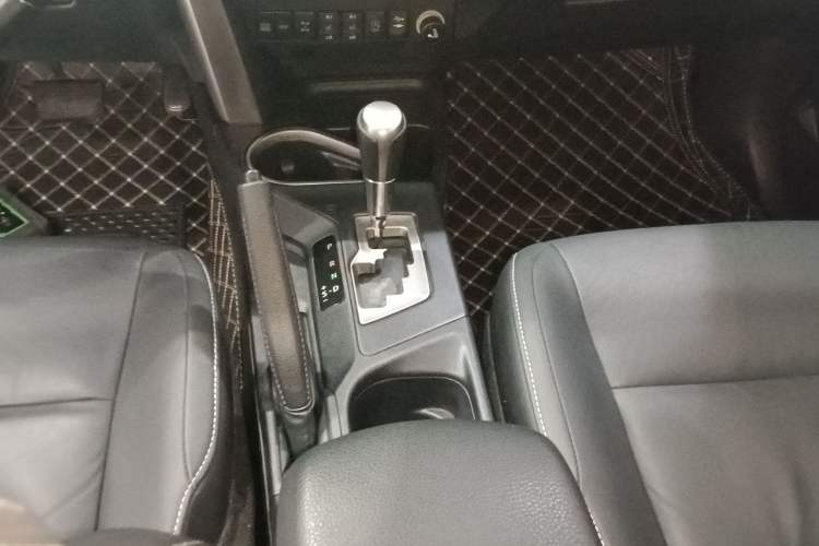 Used Toyota RAV4 2016 2.5L Automatic 4x4 Elite Edition