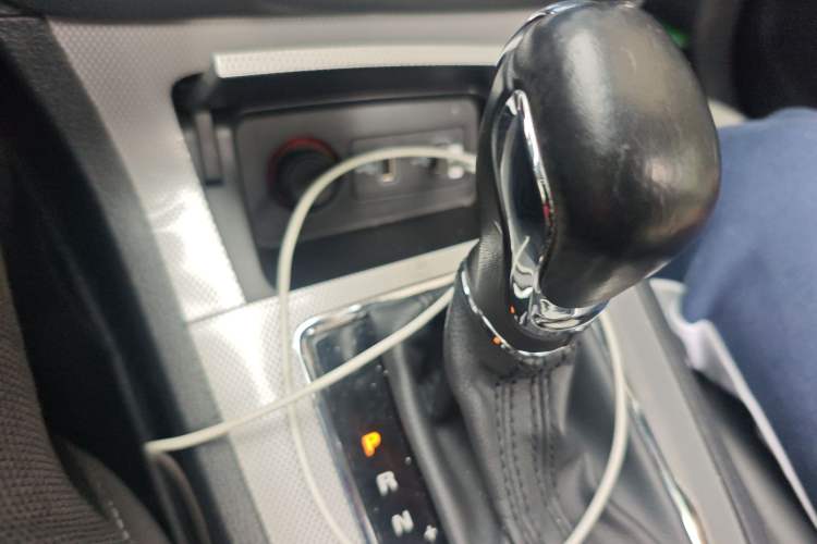 Used Roewe RX5 2018 30T Two-Wheel Drive Automatic Internet Smart Edition