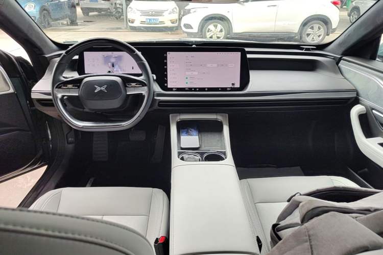 Used XPeng P7 2023 P7i 702 Max Center Console