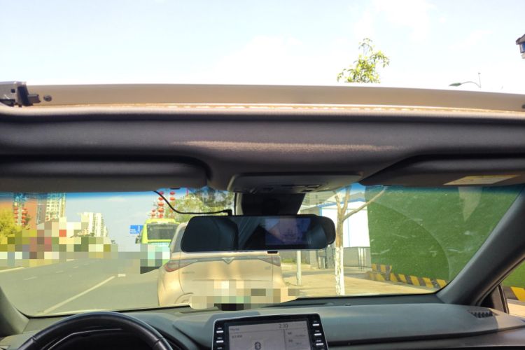 Used Toyota Avalon 2019 2.0L XLE Premium Edition China VI Headliner