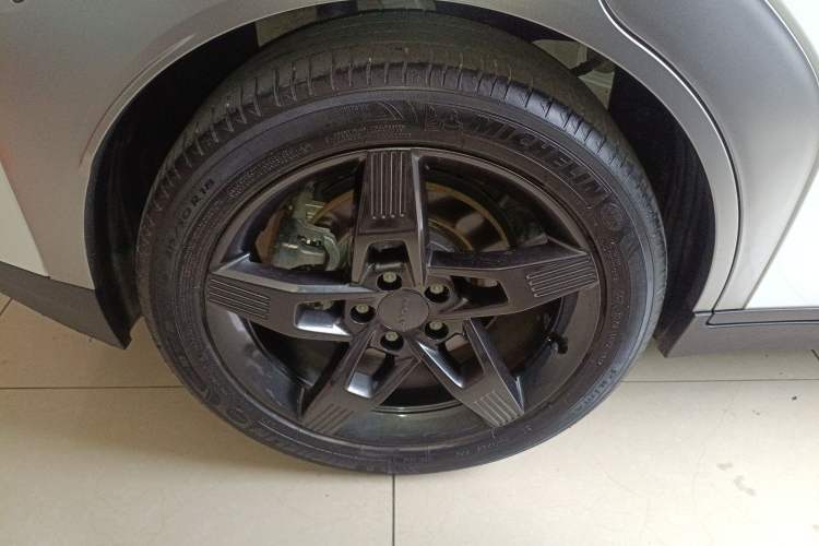 Used AION Y 2022 Plus 70 Tech Edition