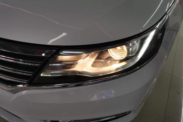 Used Roewe i6 2017 20T Automatic Flagship Edition
