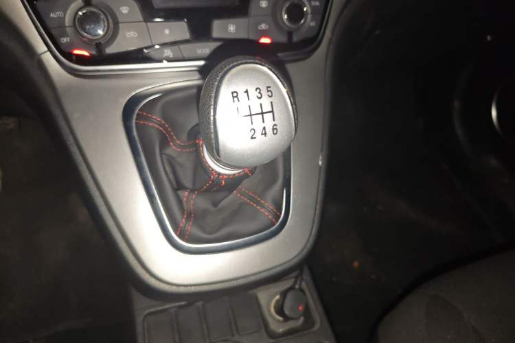 Used Haval M6 2019 1.5T Manual Two-Wheel Drive Urban Version China VI Standard