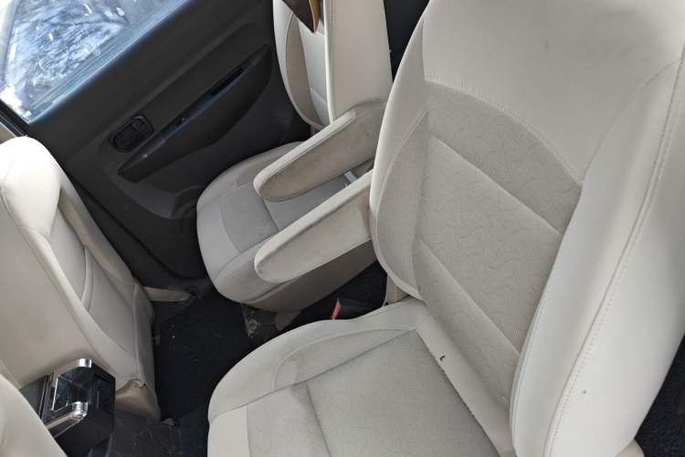 Used Wuling Hongguang 2014 1.5L S Standard Version