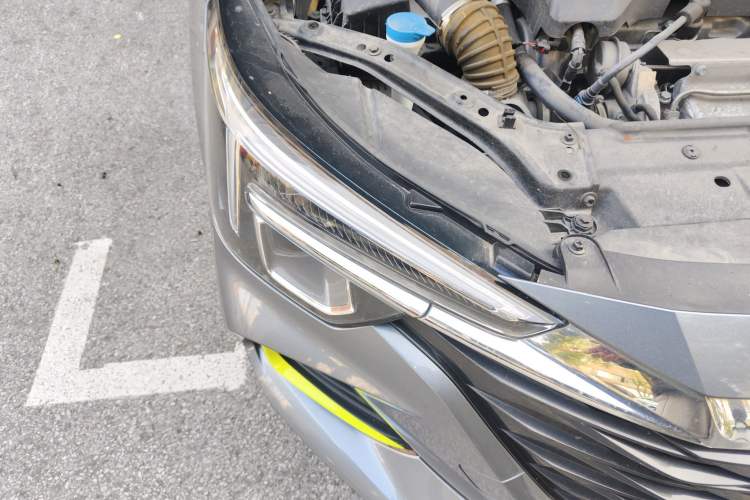 Used Roewe i6 MAX New Energy 2020 1.5T PHEV Sporty Cool Edition Right Front Headlight