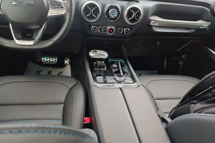 Used BAIC Off-Road BJ40 2023 2.0D Automatic Four-Wheel Drive Blade Hero Edition Adventurer Type