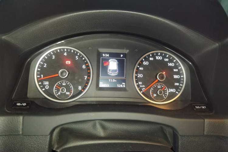 Used Volkswagen Tiguan 2016 300TSI Automatic Two-Wheel Drive Luxury Edition Instrument Cluster