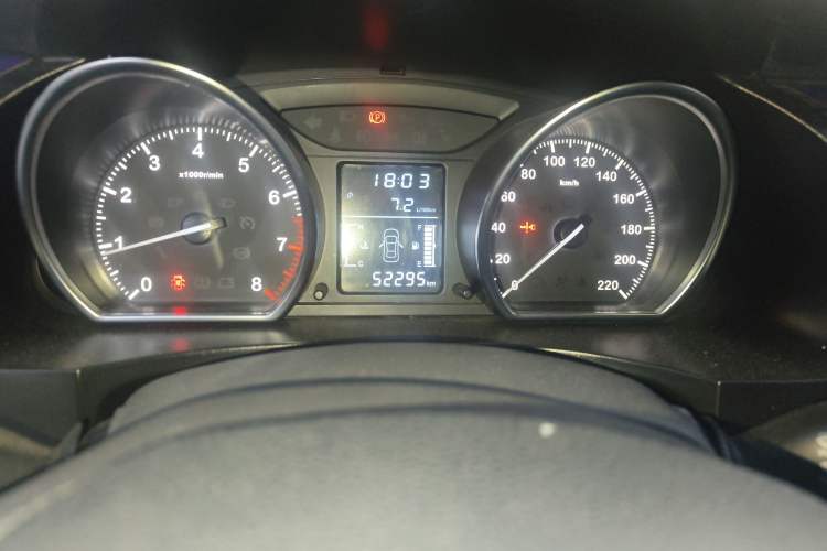 Used Zotye T600 2016 1.5T Manual Luxury Edition Odometer Close Up