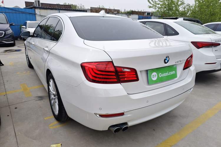 Used BMW 5 Series 2014 525Li Luxury Design Package Rear Left 45 Deg