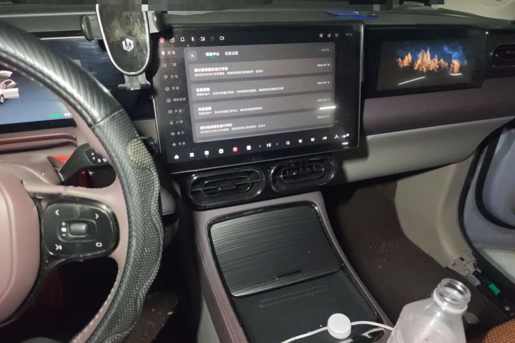 Ojetý Leapmotor C11 2024 All-Electric 580 Luxury Edition