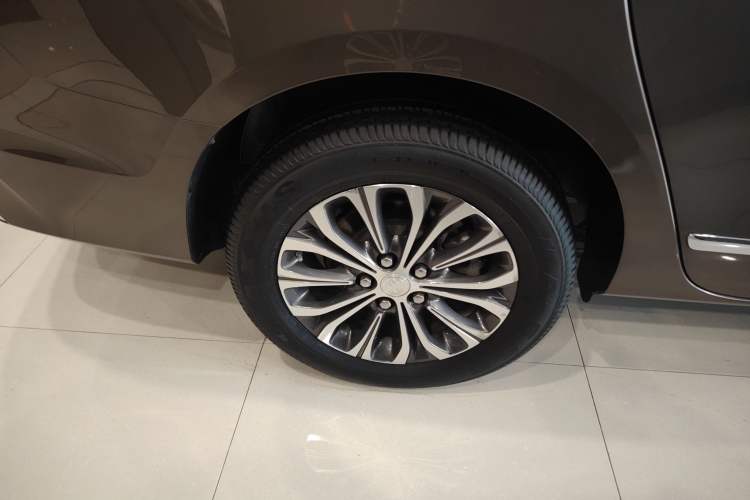 Used Buick GL8 2022 Land Business Class 652T Luxury Model
