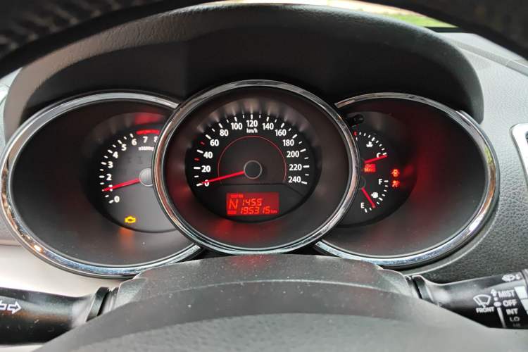 Used Kia Sorento 2012 2.4L Gasoline Comfort Edition