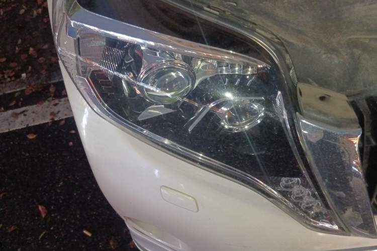 Used Toyota Prado 2014 2.7L Middle East Version Parallel Import Right Front Headlight