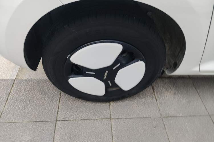 Used CHANGAN NEVO Lumin 2023 301km Honey Dew Edition Exterior 5