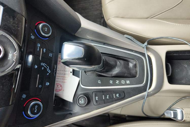 Used Ford Focus 2015 Sedan EcoBoost 180 Automatic Flagship Model
