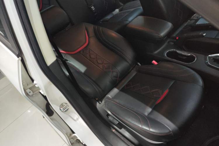 Used Soueast DX3 2016 1.5T CVT Luxury Model