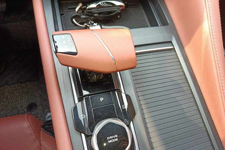 Used CHANGAN CS75 PLUS 2023 3rd Generation 1.5T Automatic Prestige Model
