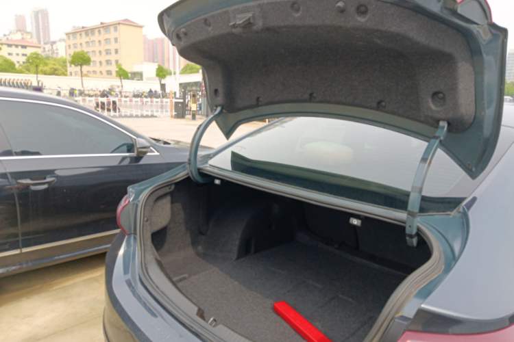 Used Chevrolet Malibu XL 2021 Redline 550T Automatic Sharp Edition Trunk