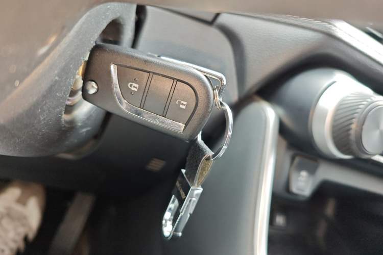 Used Toyota RAV4 2020 2.0L CVT Two-Wheel Drive Urban Edition
