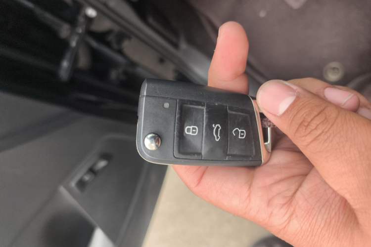 Used Skoda Kodiaq 2018 Facelifted TSI330 5-Seater Two-Wheel-Drive Luxury Enjoyment Edition