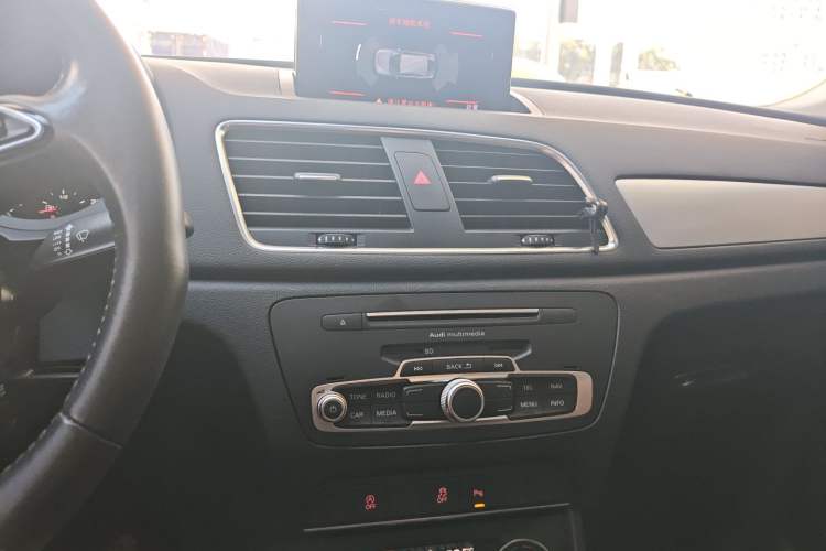 Used Audi Q3 2016 30 TFSI Fashion Model
