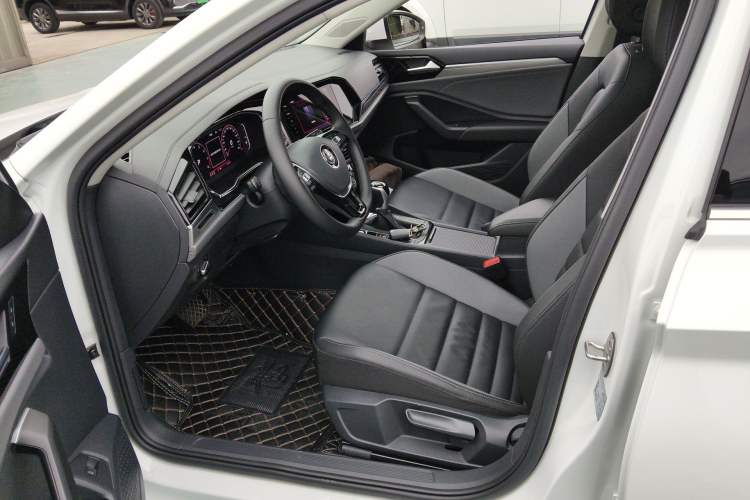 Used Volkswagen Sagitar 2021 200TSI DSG Excellence Edition Left Front Seat