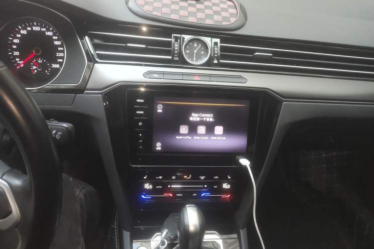 Used Volkswagen Magotan 2020 330TSI DSG Leading Model
