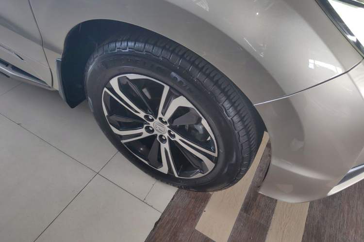 Used Honda UR-V 2017 370TURBO 2WD Prestige Edition China V Right Front Wheel Hub