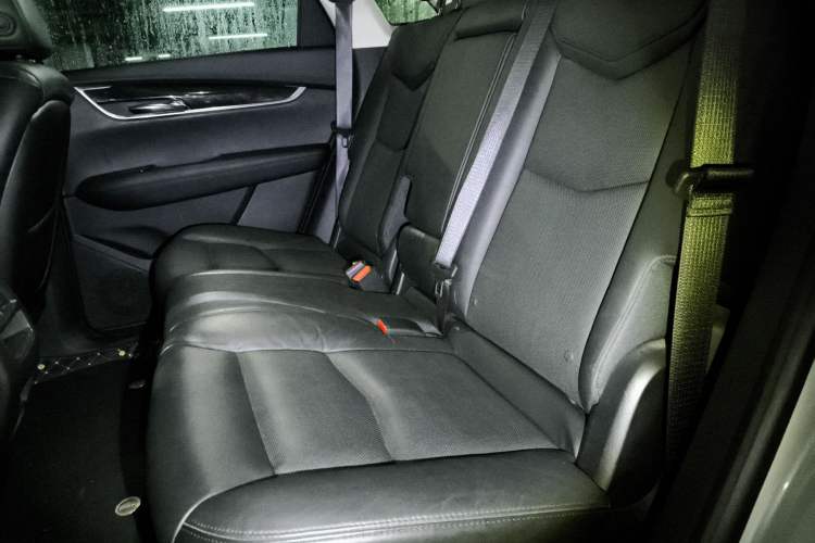 Used Cadillac XT5 2017 Anniversary Edition 25T Luxury Model Left Rear Seat