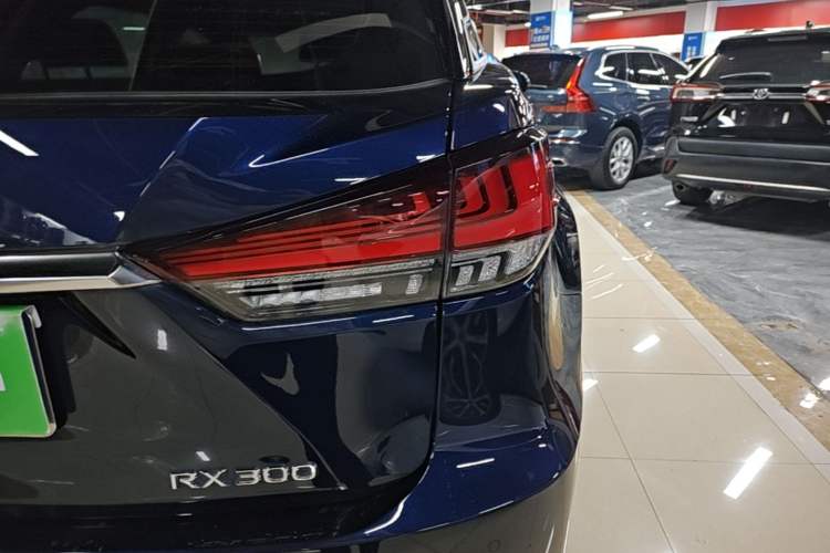Used Lexus RX 2020 Revised Version 300 Two-Wheel Drive Elite Edition
