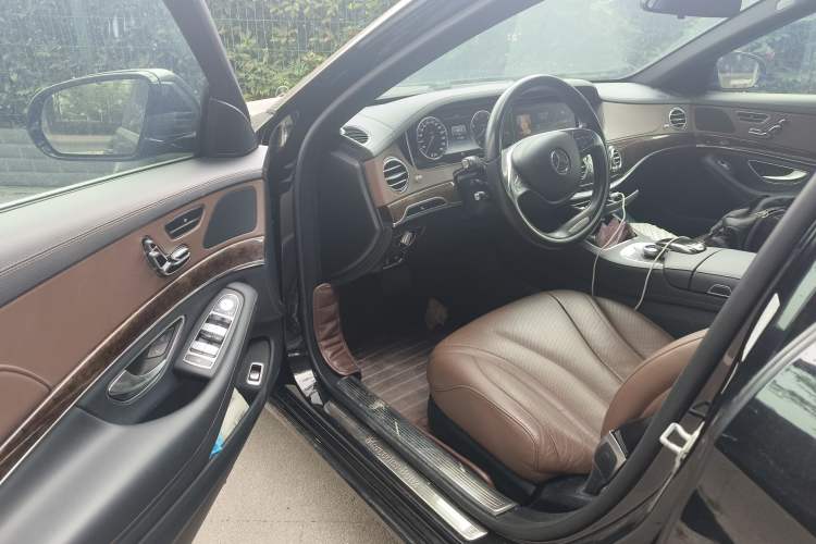 Used Mercedes-Benz S-Class 2014 S 320 L Business Model