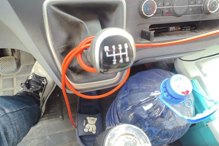 Used SAIC MAXUS Xintu V80 2021 2.0T Manual Classic Aoyuntong 127 PS Mid-axle Mid-roof 6/7/8/9-Seater
