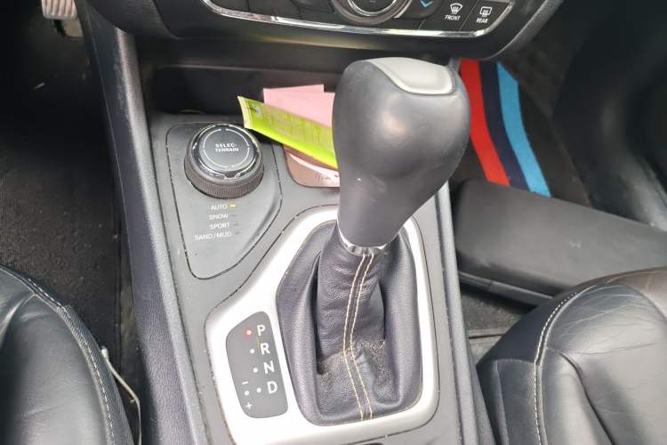 Used Jeep Cherokee 2016 2.4L Professional Smart Version