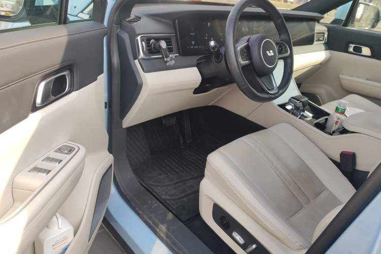 Used Li Auto ONE 2020 Extended-Range 6-Seater Version Driver Seat