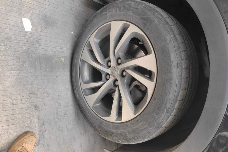 Used Buick Envision 2022 Encore S 552T Two-Wheel-Drive Luxury Model