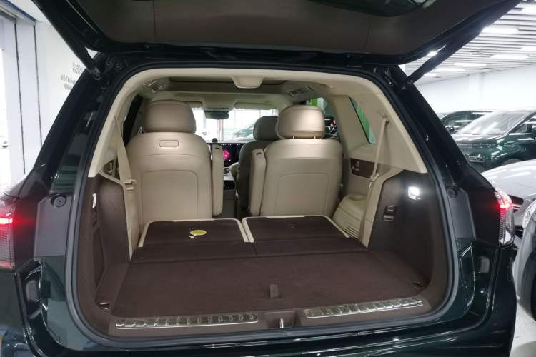 Used Hima AITO M9 2024 Range-Extended Ultra Version 42 kWh 6-Seater Model Trunk