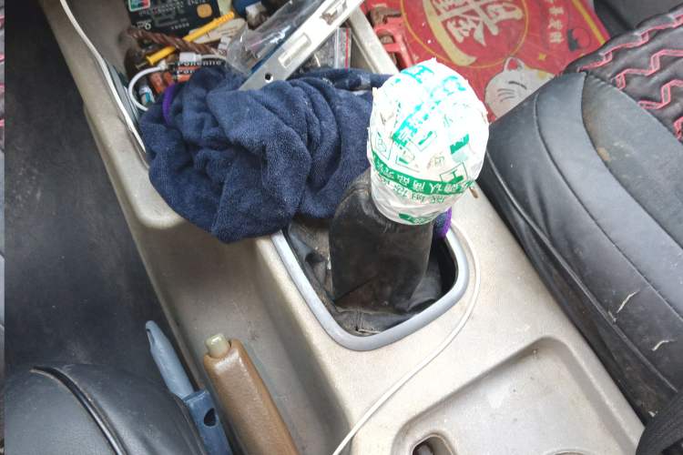 Used FORTHING Lingzhi 2016 V3 1.5L 7-Seater Standard Model China V Emission Standard