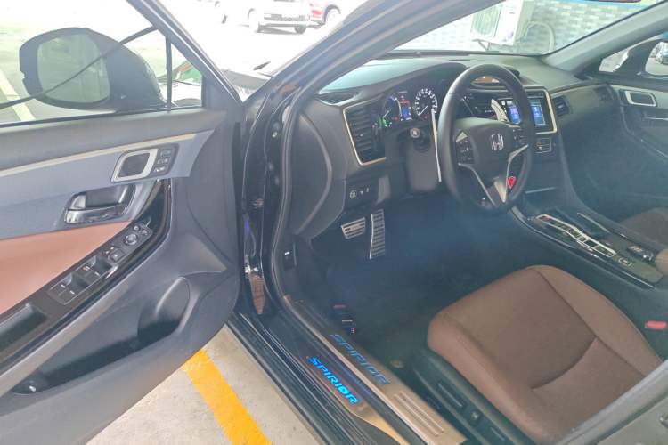 Used Honda Spirior 2017 Hybrid 2.0L Pure Drive Edition
