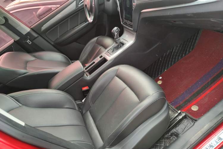 Used Roewe RX5 2016 30T Two-Wheel Drive Automatic Internet Smart Edition