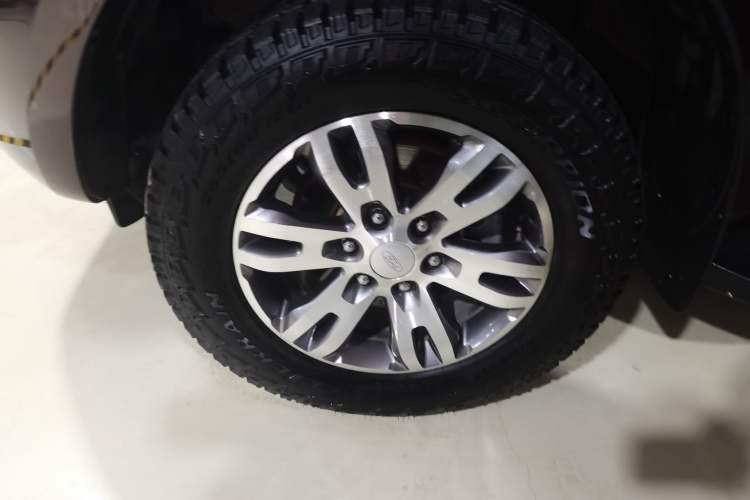 Used Ford Everest 2017 2.0T Gasoline Automatic 4x4 Luxury Edition 7 Seats
