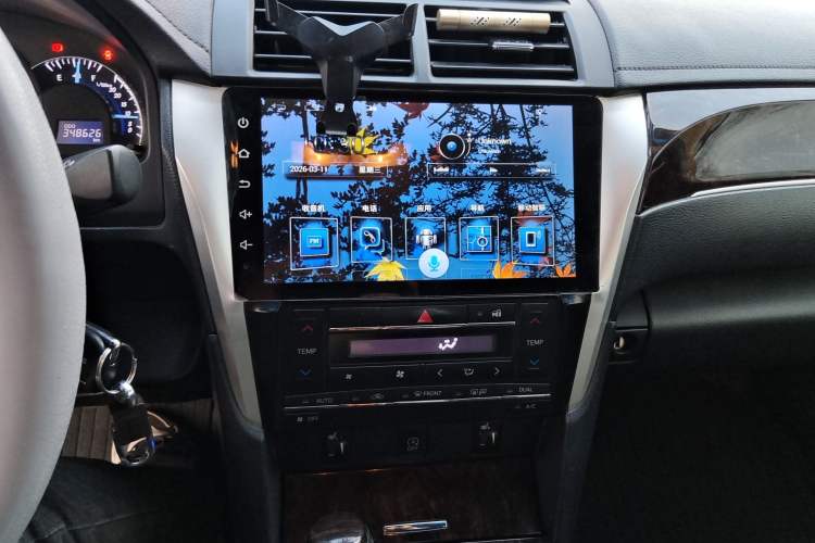 Used Toyota Camry 2016 2.0G 10th Anniversary Leading Edition
