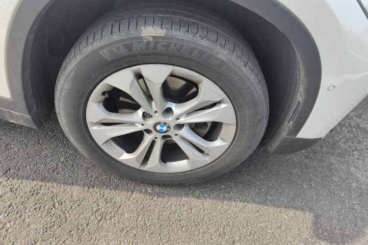 Used BMW X1 2016 sDrive18Li Premium Edition
