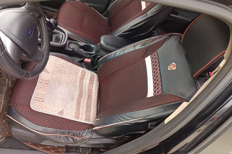 Used Ford Escort 2015 1.5L Manual Fashion Edition